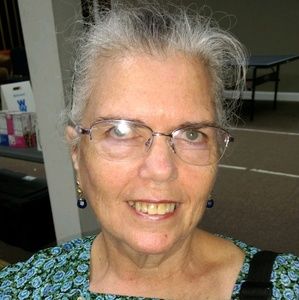 Meet your Posher, Lois